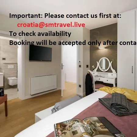 Vila Stunning Adria Villa *